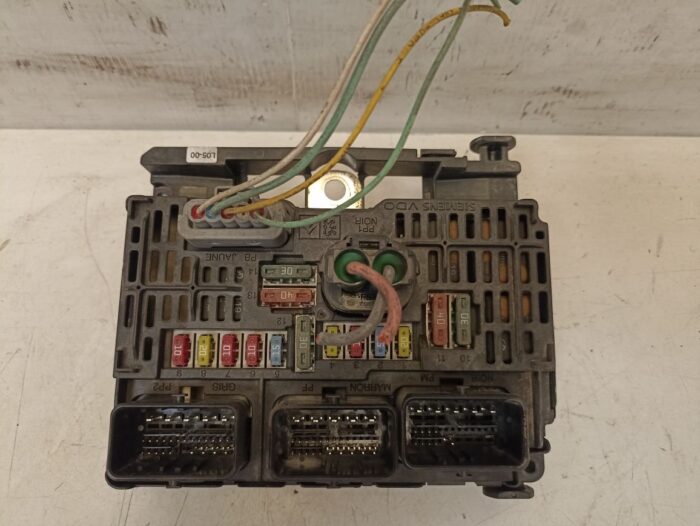 Caja fusibles BSM Citroën C8 2006