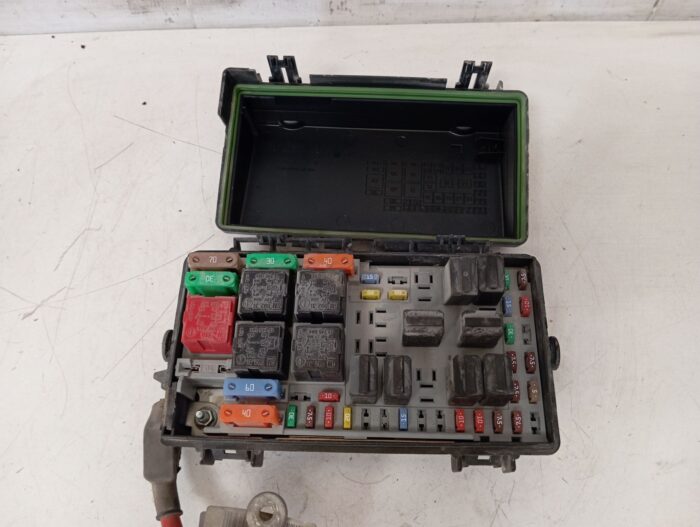 Caja fusibles BSI Opel Corsa D 2006