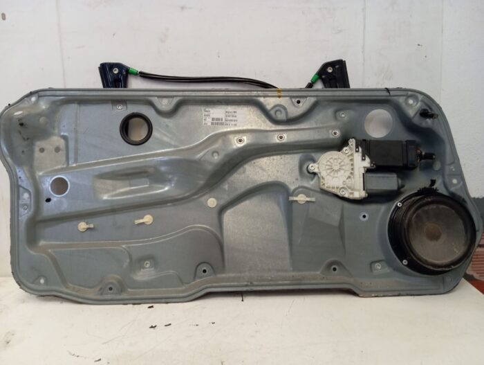 Elevalunas delantero izquierdo Volkswagen Golf IV 3 puertas 2000