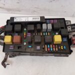 Caja Reles / Fusibles Opel Astra H 2004