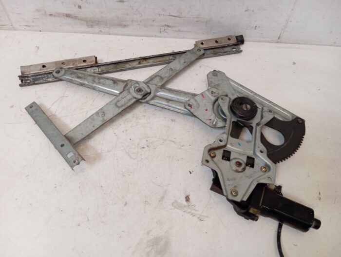 Elevalunas delantero izquierdo Hyundai Galloper 1999