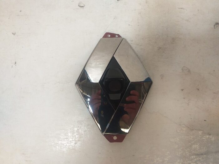 Emblema trasero nuevo original Renault Megane IV