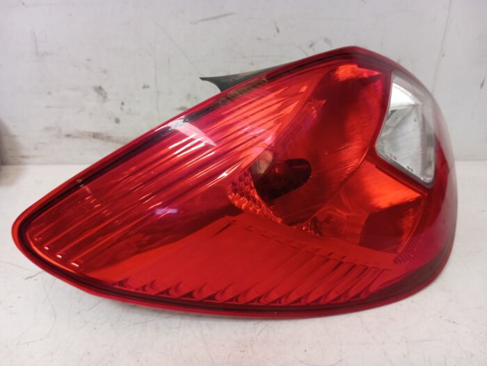 Piloto trasero izquierdo Opel Corsa D 2007