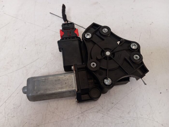 Motor elevalunas delantero derecho Opel Corsa D 2007