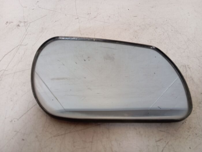 Cristal espejo retrovisor derecho Mazda 3 2006