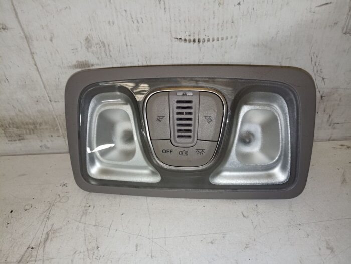 Luz interior techo Alfa Romeo Giulietta (940) 2014