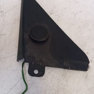 Tapa interior retrovisor izquierdo con tweeter Nissan Terrano II 1996