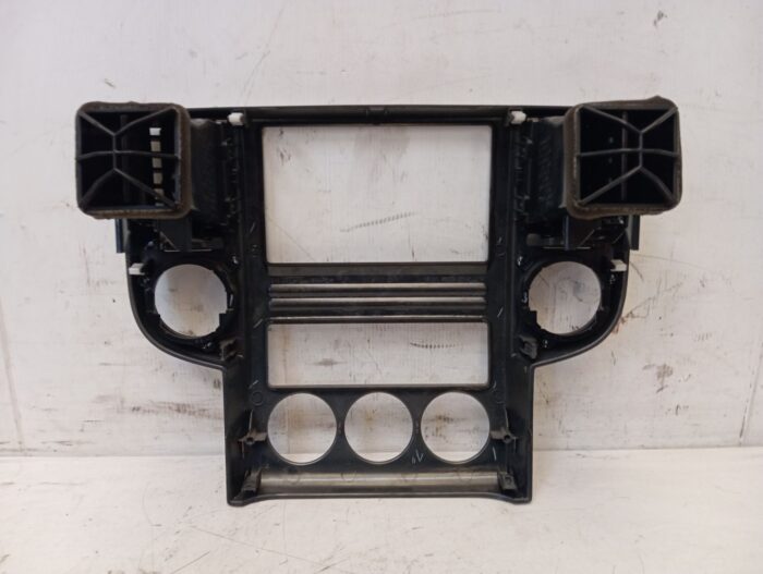 Consola interior frontal con aireadores Nissan X-Trail (T30) 2006