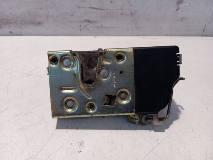 Cerradura delantera derecha Peugeot 307