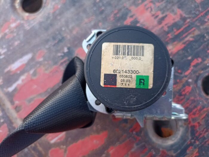 Cinturón de seguridad trasero derecho Opel Astra H GTC