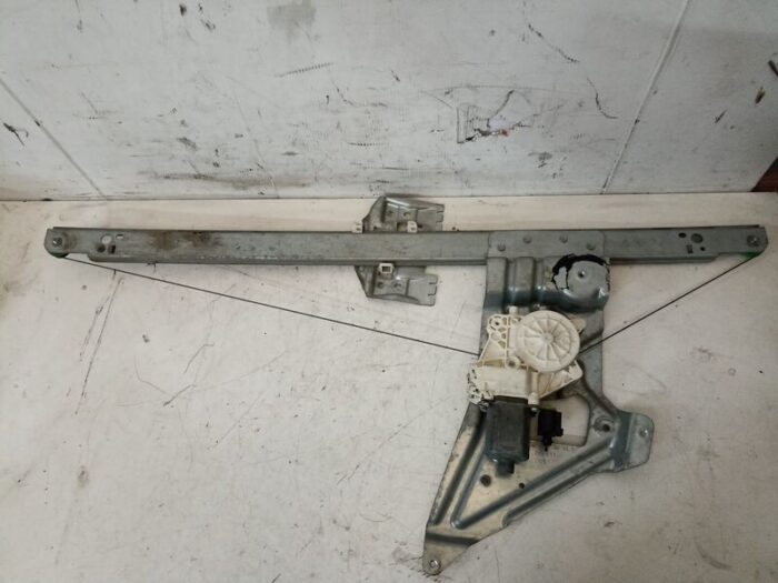 Elevalunas Delantero Izquierdo Mercedes Sprinter 330 2012 con motor